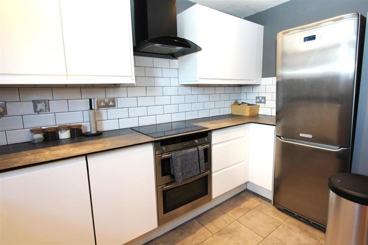 Large New-York Style Apartment In City Centre Лийдс Екстериор снимка